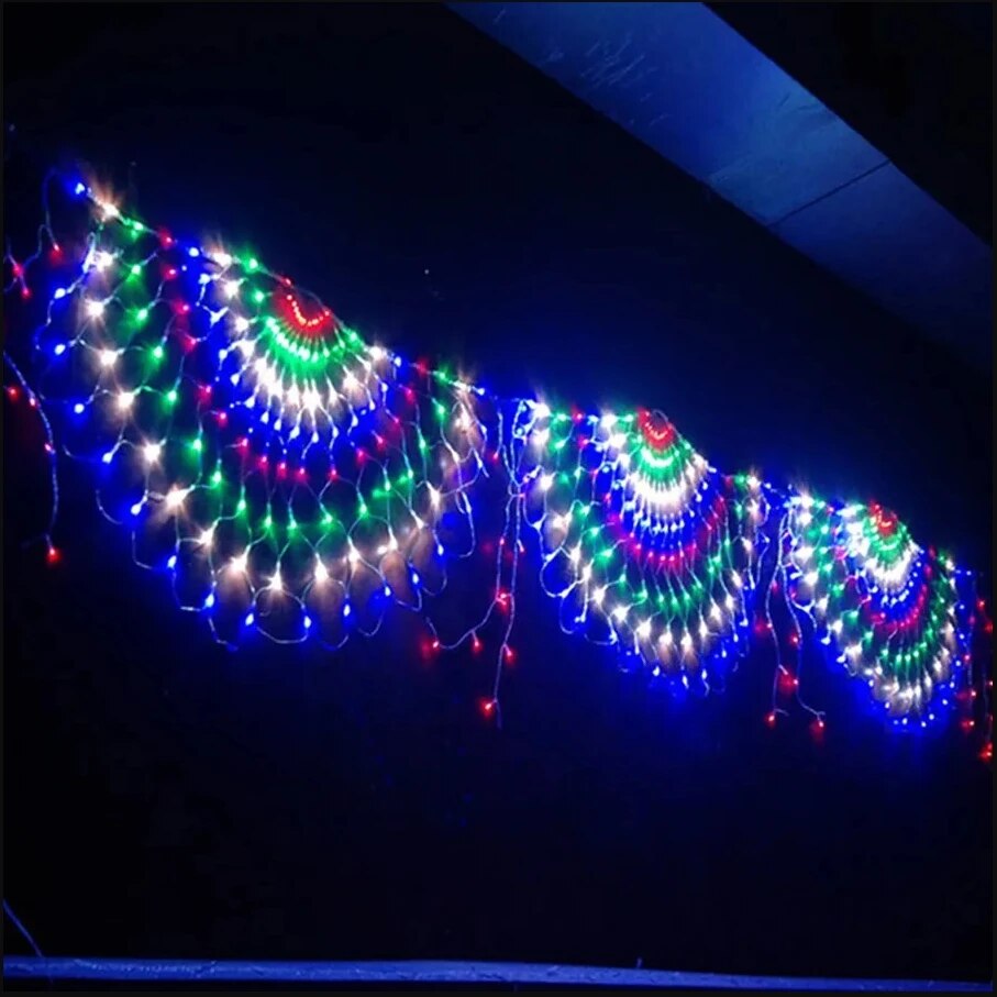مصابيح طاووس ليد خارجية ، شبكة - مراجعة Outdoor Lighting Grid Screen وسعره