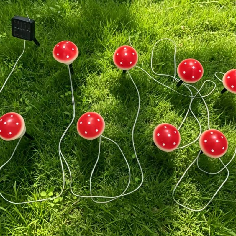 أضواء زينة شمسية على شكل فطر م - مراجعة Outdoor Lighting Yard Stakes وسعره
